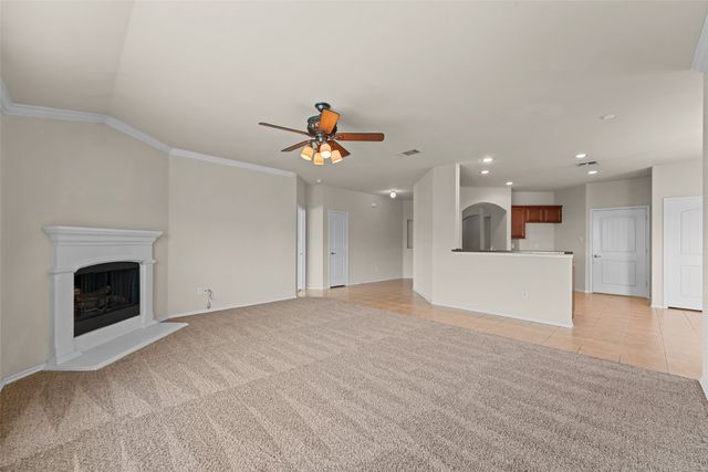2023 Sterling Gate Drive, Heartland, TX 75126