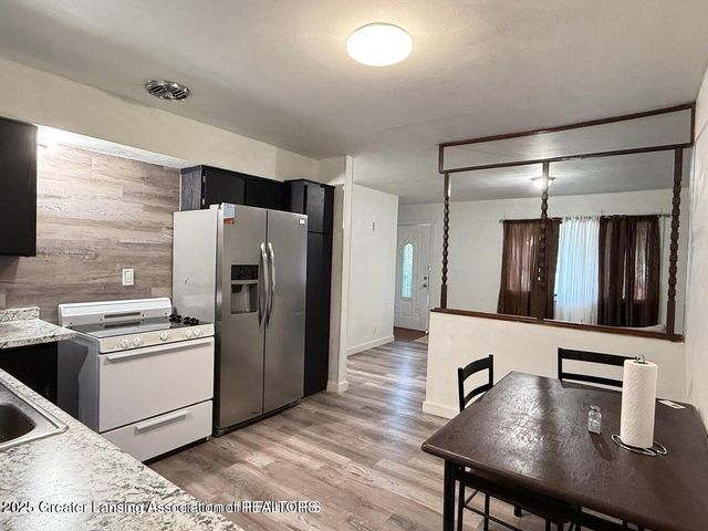 1624 N High Street, Lansing, MI 48906