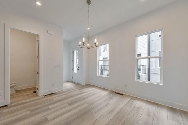 517 Motivation NW Circle, Atlanta, GA 30309