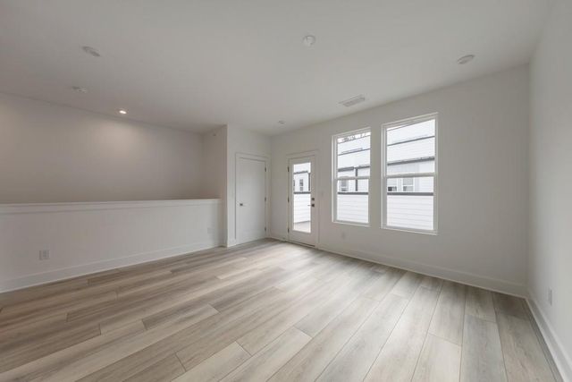 517 Motivation NW Circle, Atlanta, GA 30309