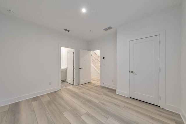 517 Motivation NW Circle, Atlanta, GA 30309