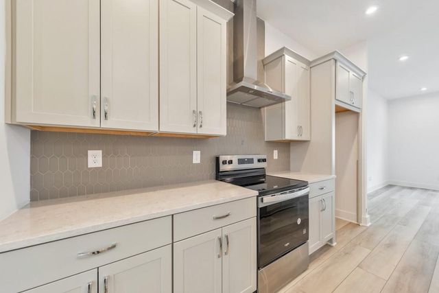 517 Motivation NW Circle, Atlanta, GA 30309