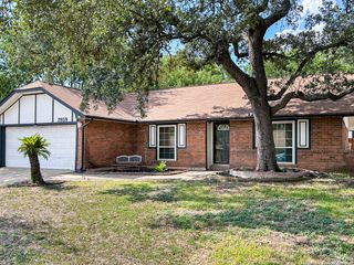 7859 Hawk Trail, San Antonio, TX 78250