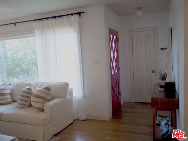 11720 Laurelcrest Drive, Studio City, CA 91604