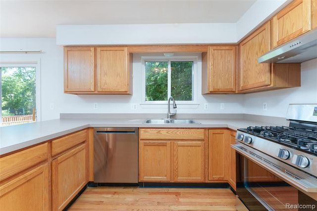 3172 Birchwood Court, Ann Arbor, MI 48105