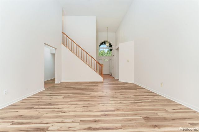 3172 Birchwood Court, Ann Arbor, MI 48105