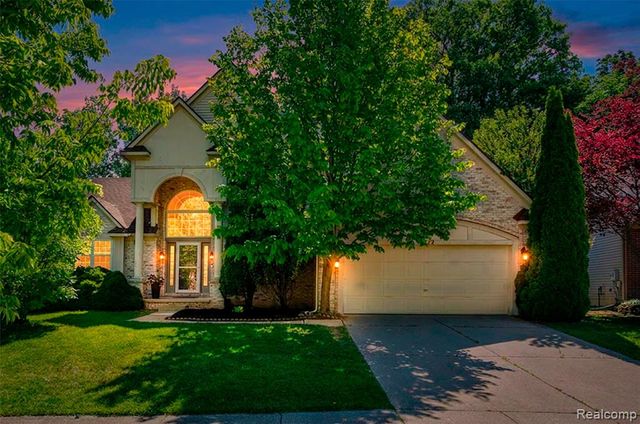 3172 Birchwood Court, Ann Arbor, MI 48105