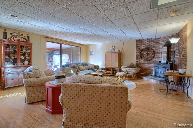 9780 Cambridge Cambridge Ct. 3, South Lyon, MI 48178