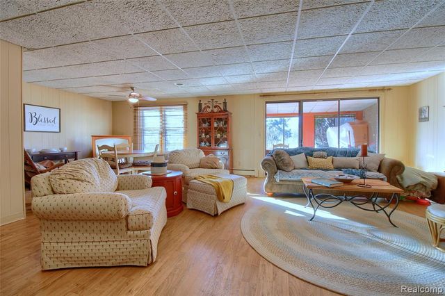 9780 Cambridge Cambridge Ct. 3, South Lyon, MI 48178