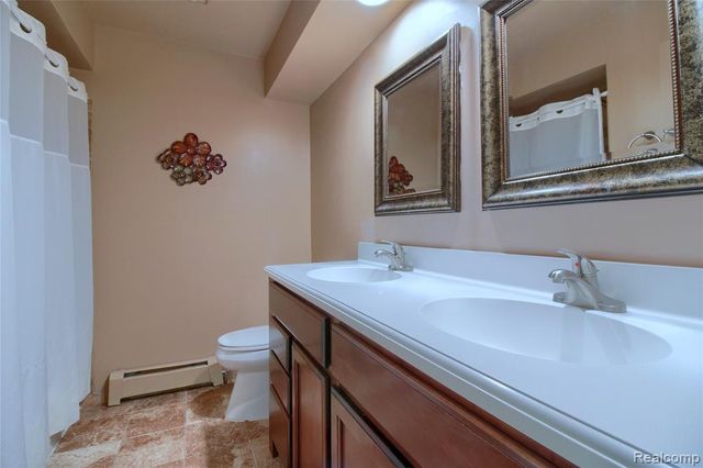 9780 Cambridge Cambridge Ct. 3, South Lyon, MI 48178