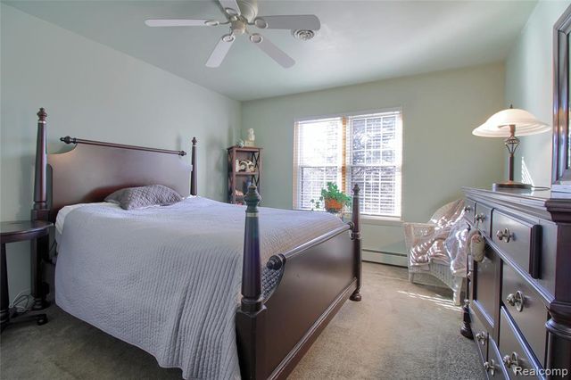 9780 Cambridge Cambridge Ct. 3, South Lyon, MI 48178