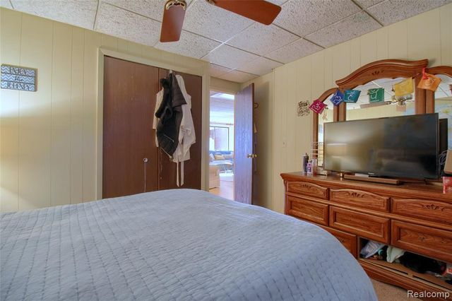 9780 Cambridge Cambridge Ct. 3, South Lyon, MI 48178