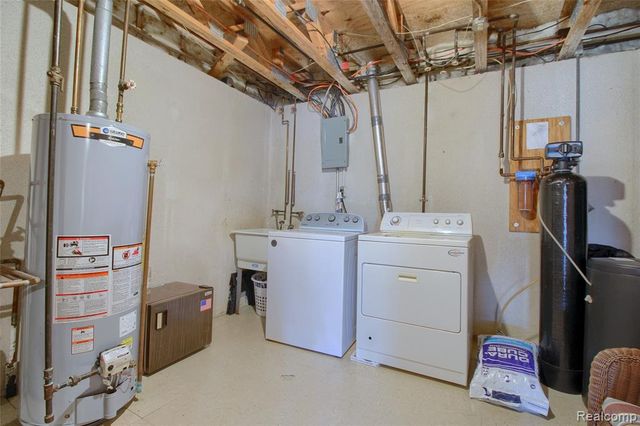 9780 Cambridge Cambridge Ct. 3, South Lyon, MI 48178