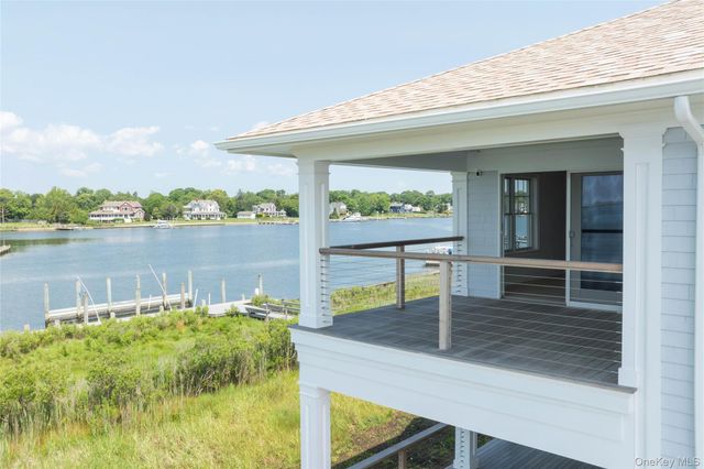 7 Convent Lane, Center Moriches, NY 11934