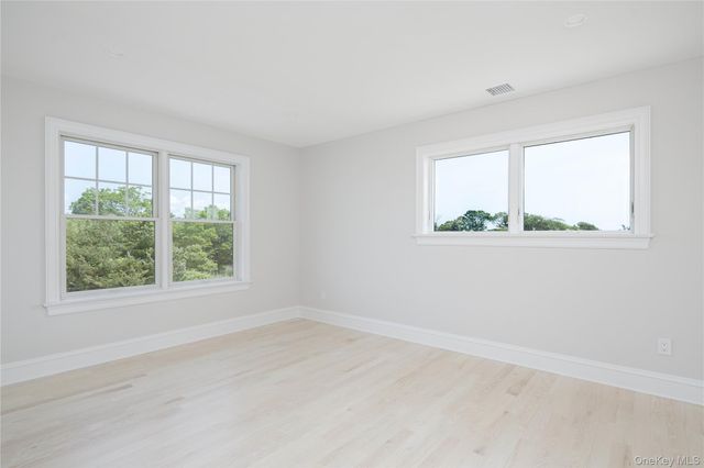 7 Convent Lane, Center Moriches, NY 11934