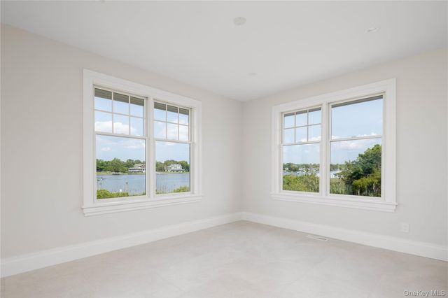 7 Convent Lane, Center Moriches, NY 11934