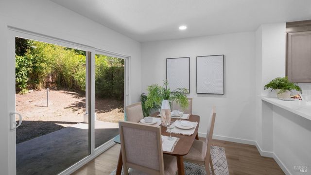 873 Knights Cir, Vallejo, CA 94591