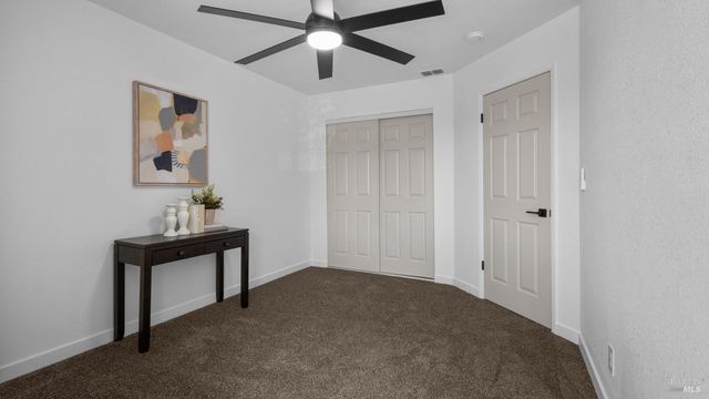 873 Knights Cir, Vallejo, CA 94591