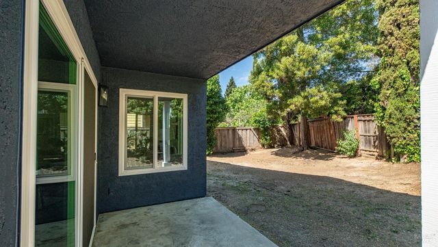 873 Knights Cir, Vallejo, CA 94591