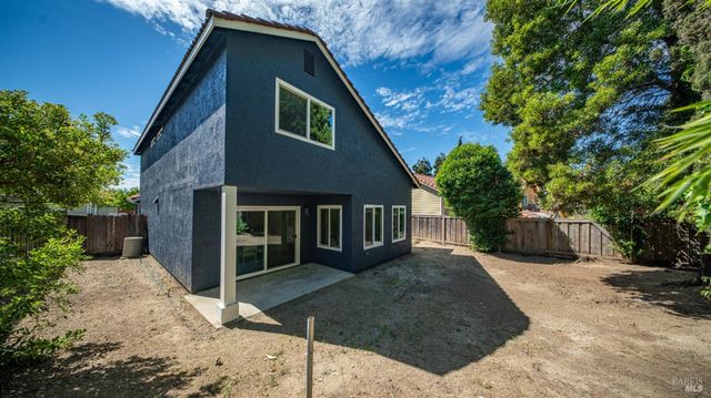 873 Knights Cir, Vallejo, CA 94591