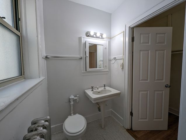 2536 N Sawyer Avenue 305, Chicago, IL 60647