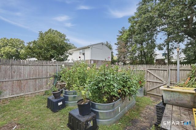 466 Middletown Avenue 7, New Haven, CT 06513