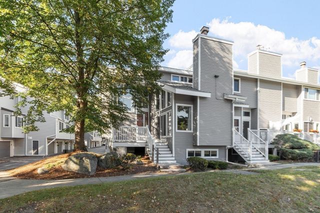 255 North Rd 76, Chelmsford, MA 01824