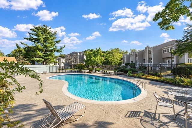 255 North Rd 76, Chelmsford, MA 01824