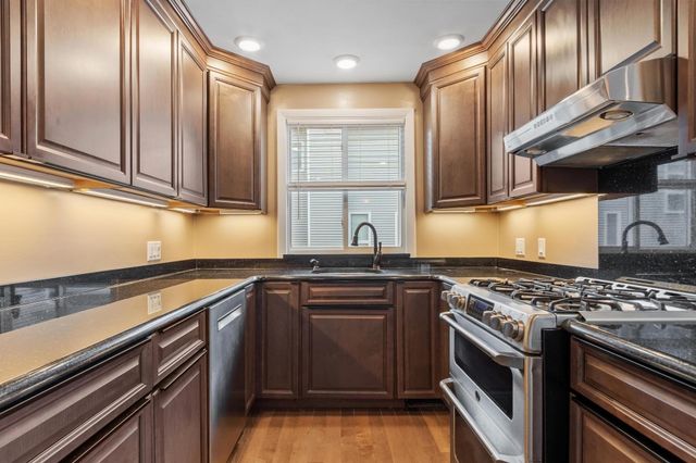 255 North Rd 76, Chelmsford, MA 01824