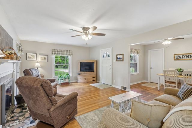 405 Vineyard DRIVE, Richland, PA 15044