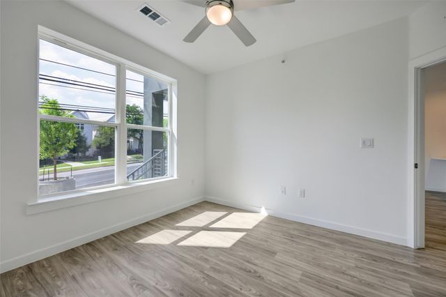 4801 Springdale RD 1101, Austin, TX 78723