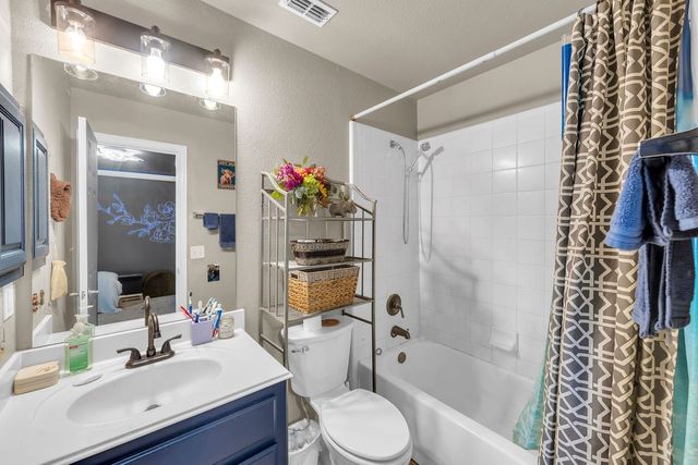 1068 Oak Creek Circle, Royse City, TX 75189
