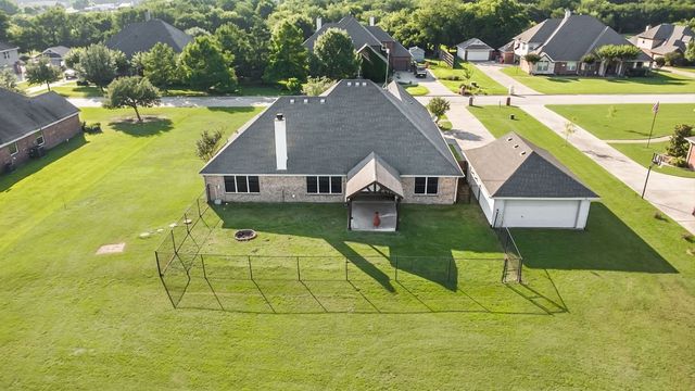 1068 Oak Creek Circle, Royse City, TX 75189