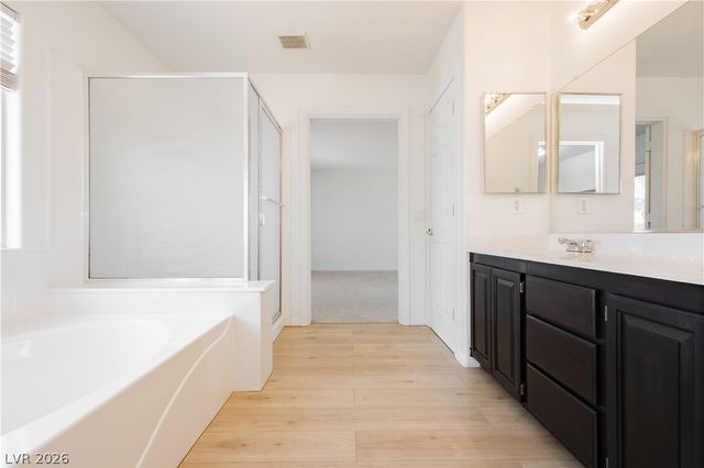 8224 Cassis Court, Las Vegas, NV 89117