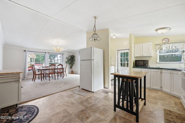 175 Pine Cone Lane, Blounts Creek, NC 27814
