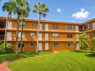 1230 W 54th Street 329A, Hialeah, FL 33012
