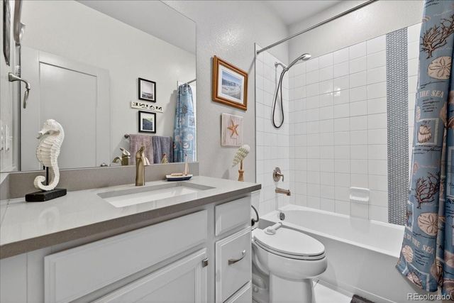 21463 E 59th Place, Aurora, CO 80019