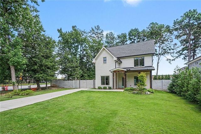866 Nottingham Drive, Avondale Estates, GA 30002