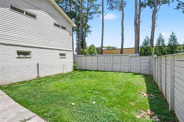866 Nottingham Drive, Avondale Estates, GA 30002