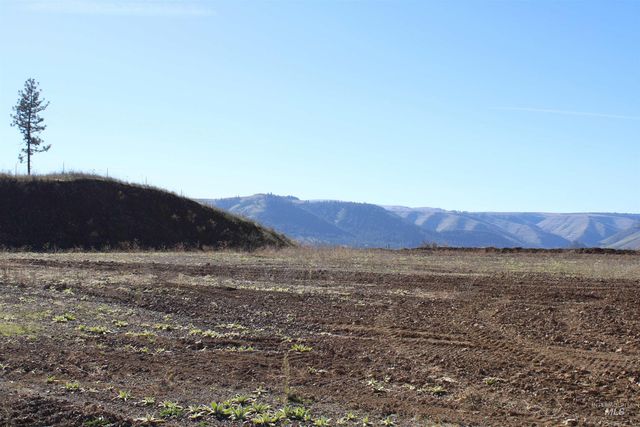 130 Meadow Lane, Kamiah, ID 83536