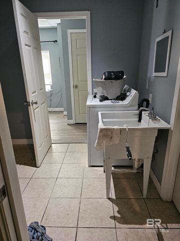 3095 Airport Road, Gulf Shores, AL 36542