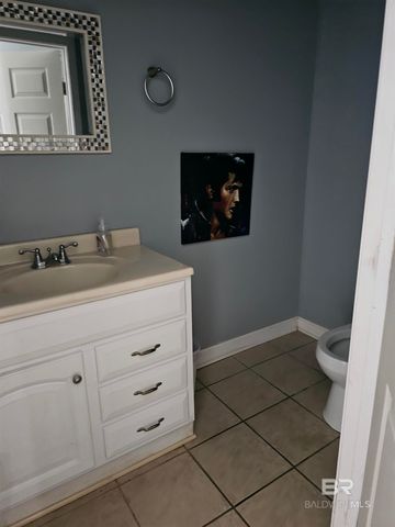 3095 Airport Road, Gulf Shores, AL 36542