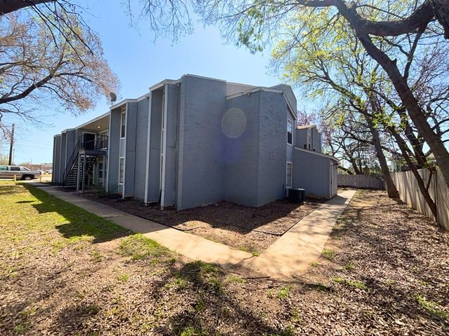 219 Fry Street 5, Denton, TX 76201