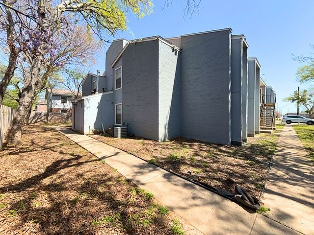 219 Fry Street 5, Denton, TX 76201