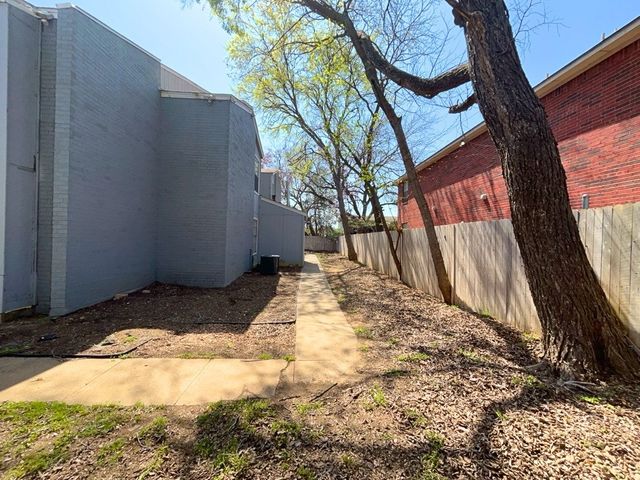 219 Fry Street 5, Denton, TX 76201