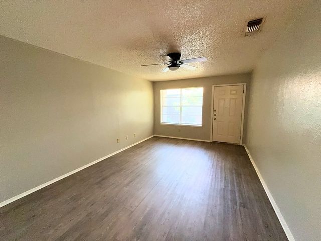 219 Fry Street 5, Denton, TX 76201