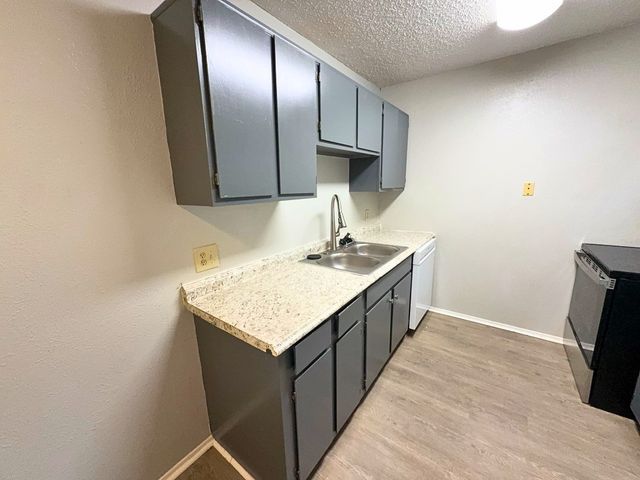 219 Fry Street 5, Denton, TX 76201