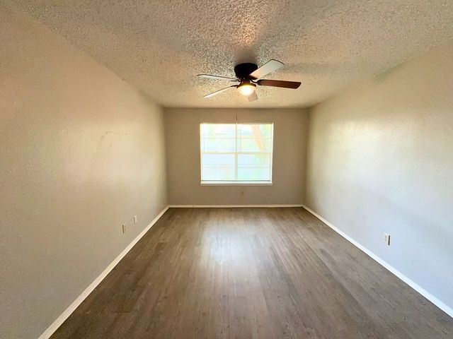219 Fry Street 5, Denton, TX 76201