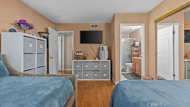 10450 E Briar Oaks B, Stanton, CA 90680