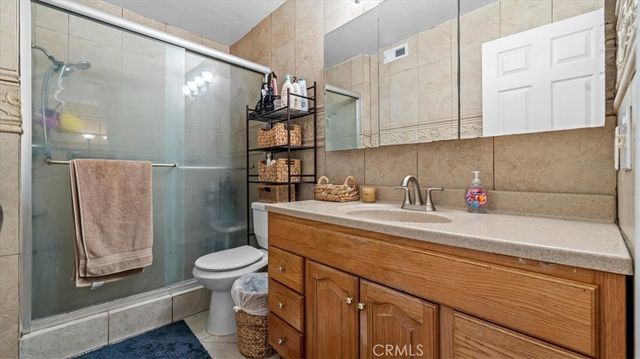 10450 E Briar Oaks B, Stanton, CA 90680